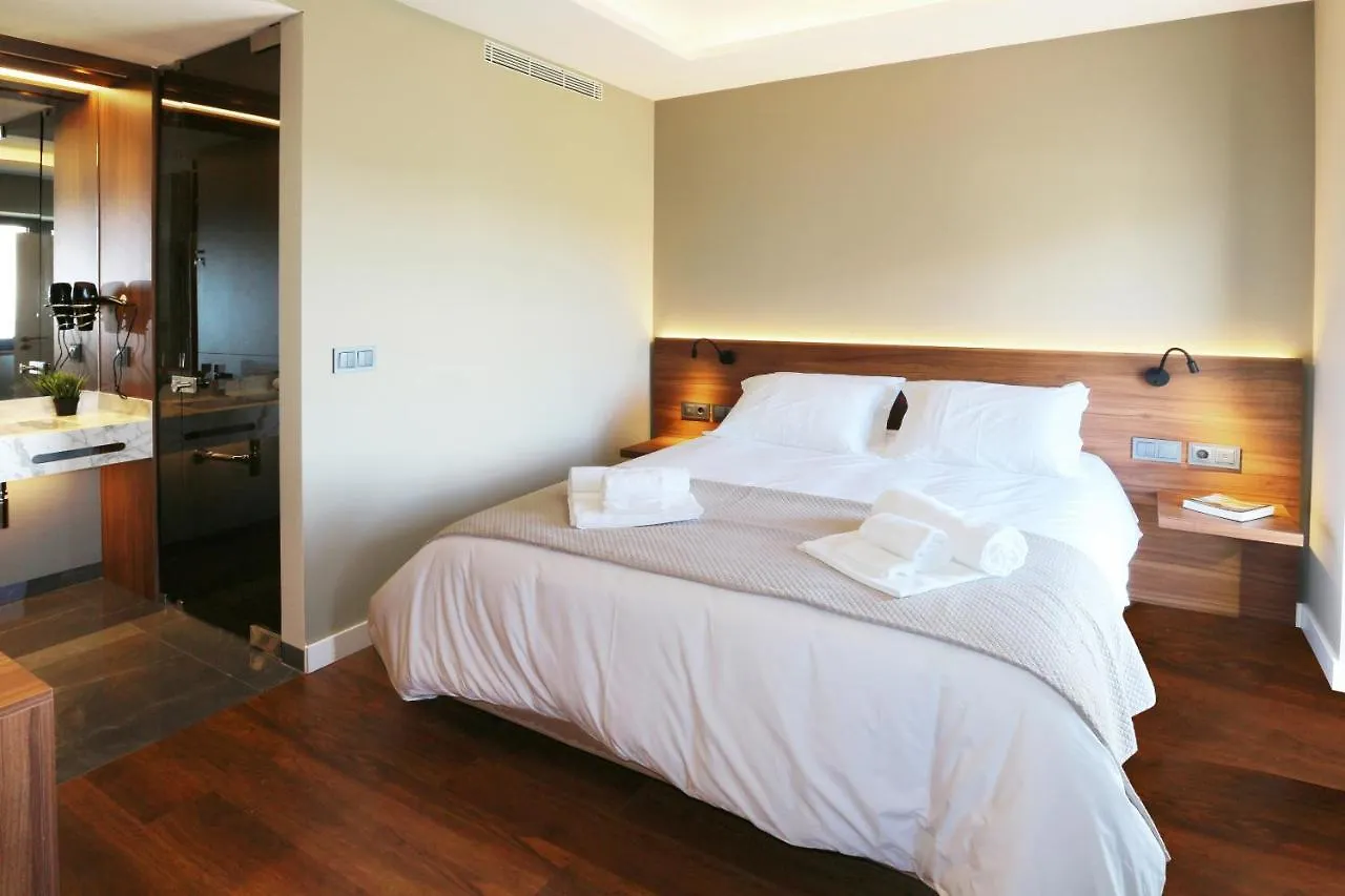 Beautiful Calheta Villa Villa Bella Vita 3 Bedrooms Stunning Sea Views Rural Setting  卡列塔